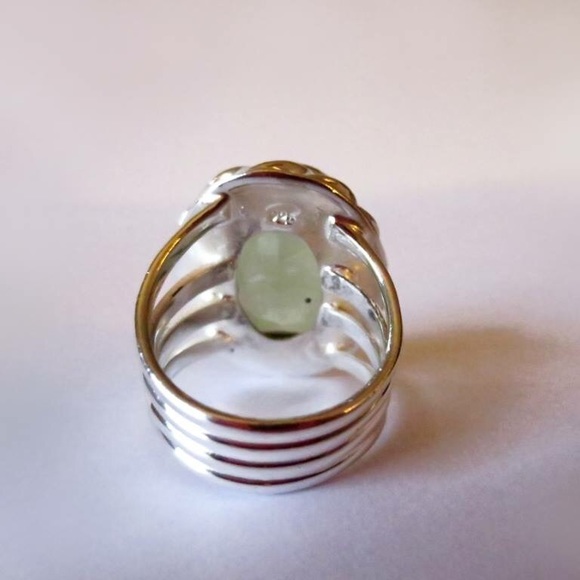 🍀.925 Sterling Silver Green Quartz Ring🍀 - Picture 3 of 4